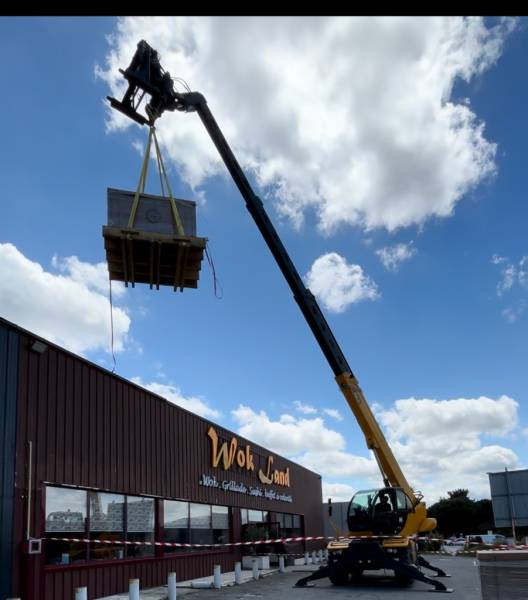 La centrale solaire de 100kWc du restaurant Wok Land : découvrez cette installation photovoltaïque professionnelle pour la revente totale à Castelnaudary (11)